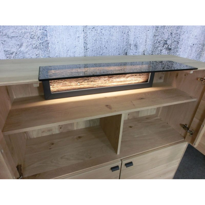 Alderstone Dubová komoda z masivu s osvětlením