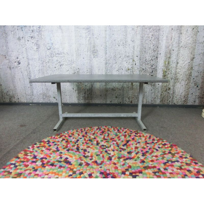 Fixer pracovní stůl s laminovou deskou