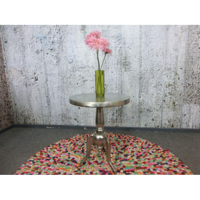 Dooliom elegatní stolek...