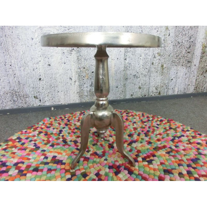 Dooliom elegatní odkládací stolek stříbrný (starobylý vzhled)