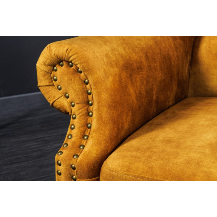 INGLESE Chesterfield Ohrensessel Antique Senfgelb